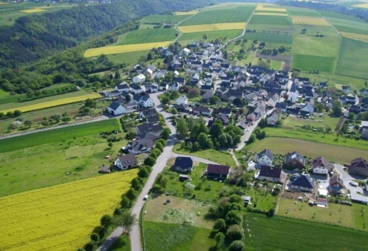 Im Tal Der Loreley Lierschied Exterior foto